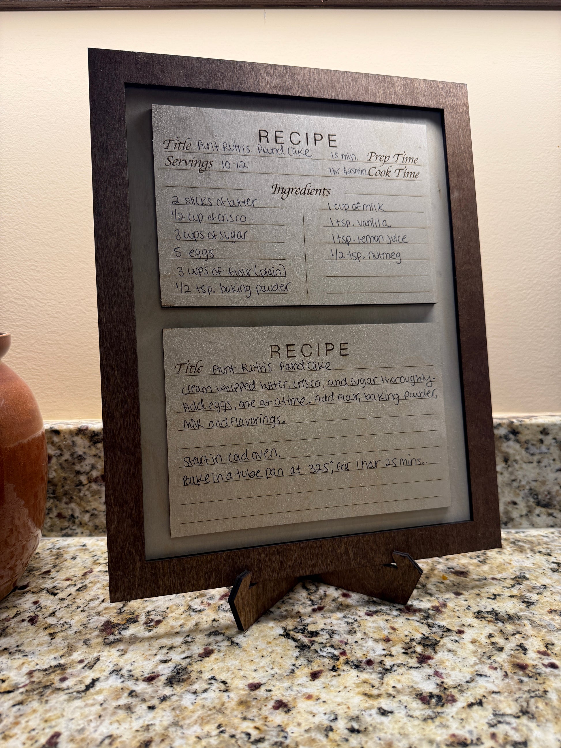 Christmas Laser Package - Framed recipe
This is our framed recipe project that lets you hand write out your favorite recipe and has a frame and stand for it 