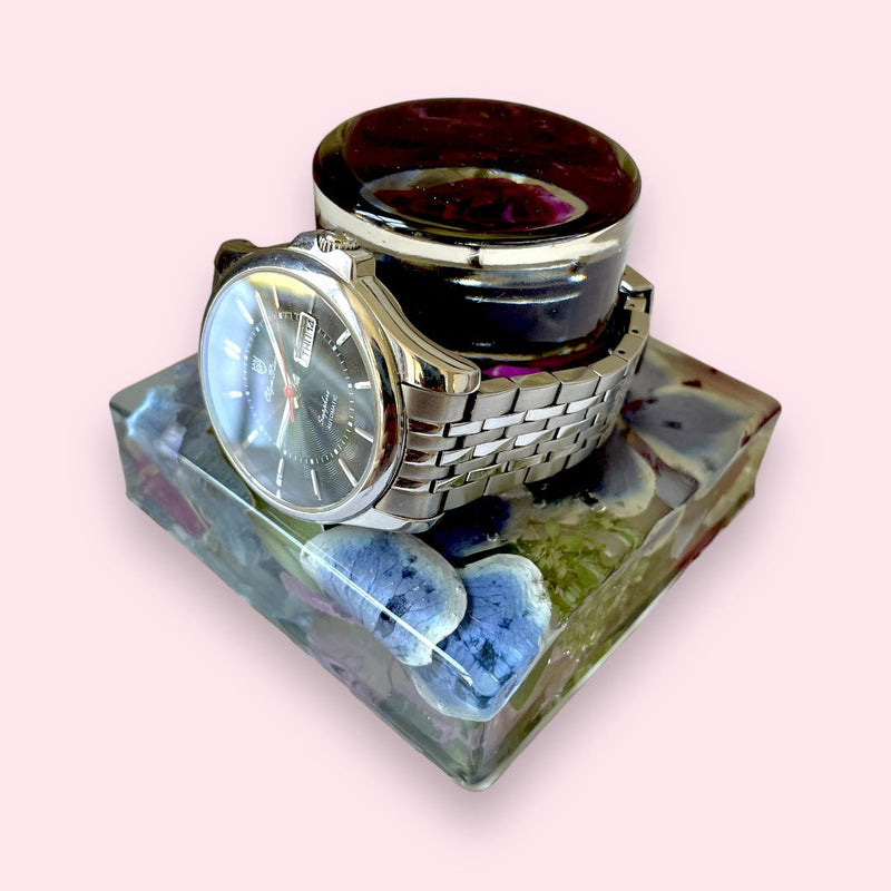 Watch stand mold