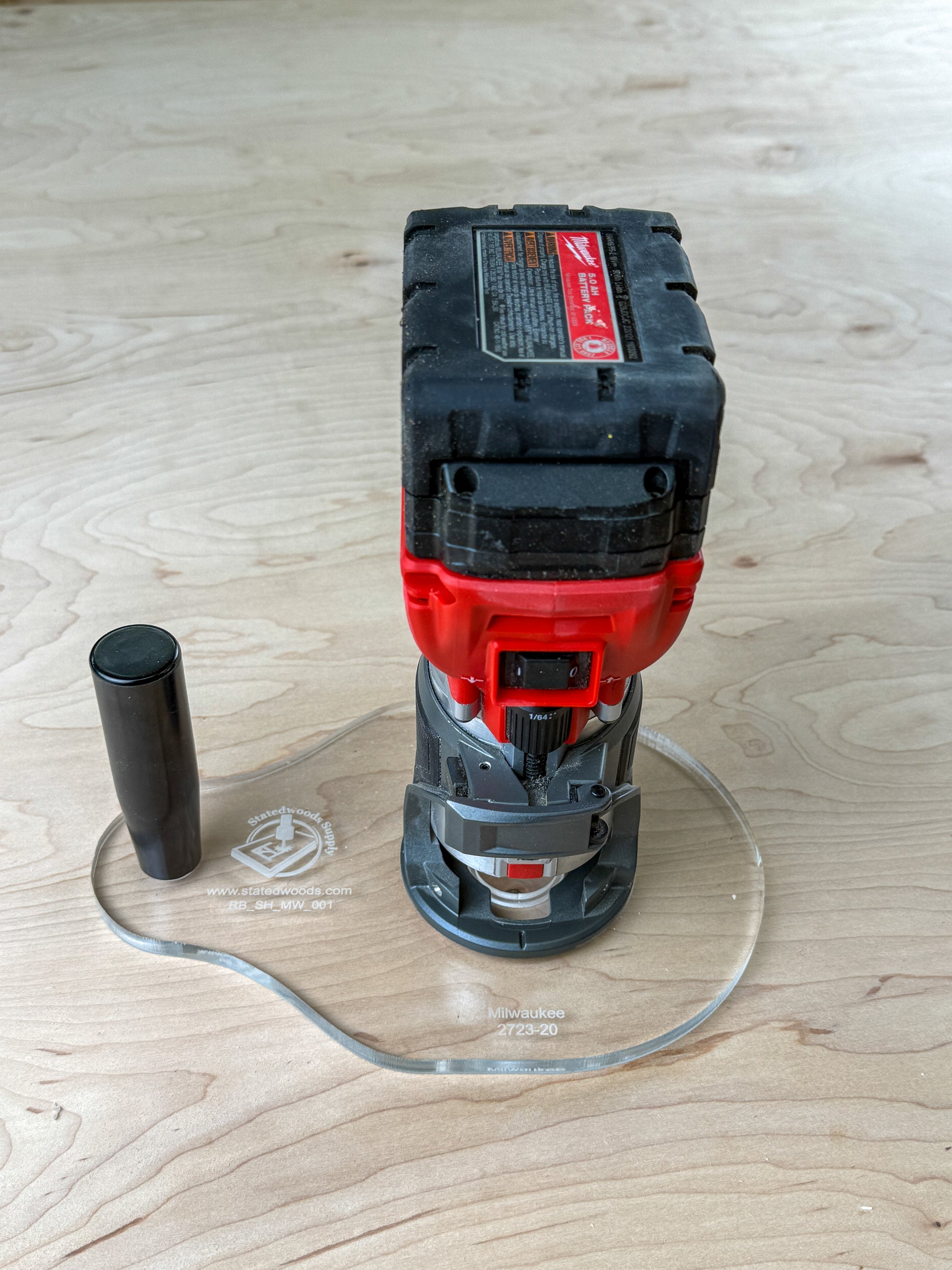Upgrade your trim router with a larger, more stable base designed to give you better control and smoother routing performance. The Single Handle Router Base is built specifically for the Milwaukee 2723-20 router, making it easier to handle detailed routing tasks with confidence.